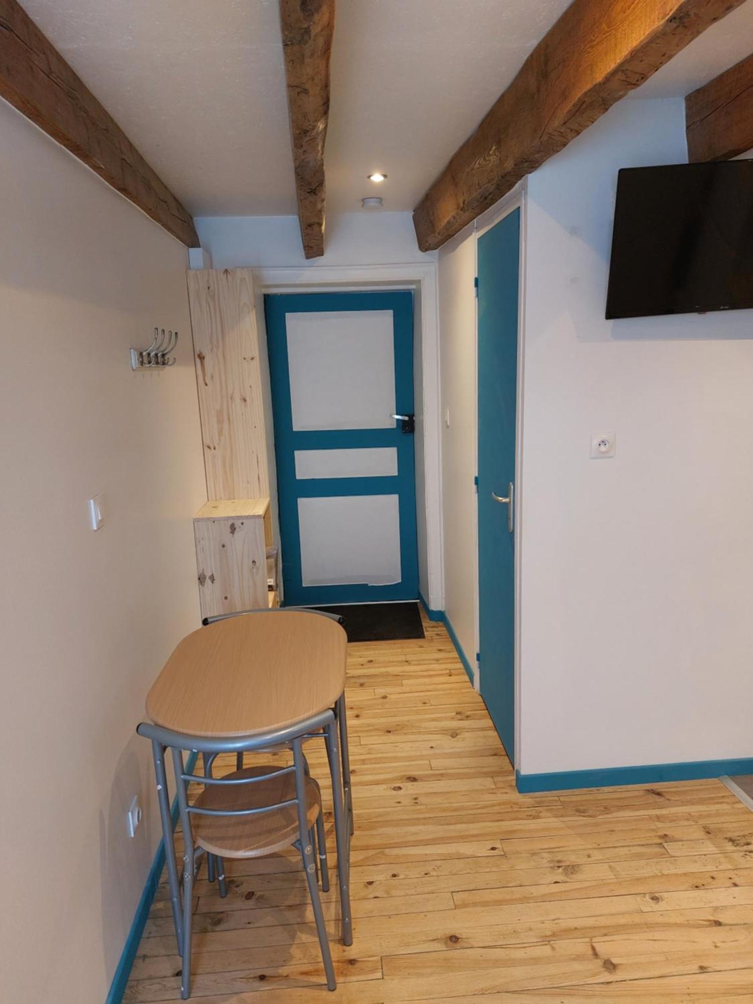 Studio Refait A Neuf Clos Saint Genest Manzat المظهر الخارجي الصورة