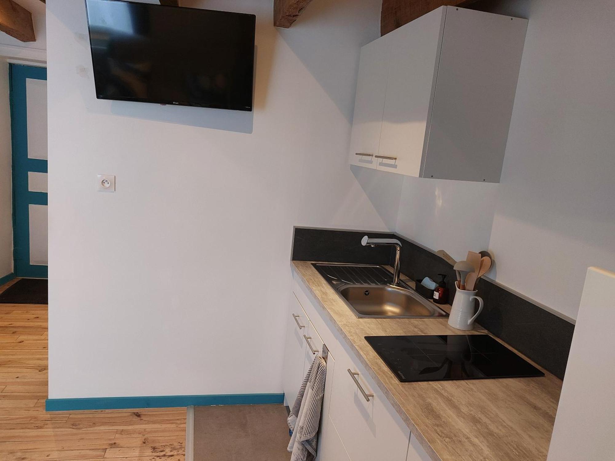 Studio Refait A Neuf Clos Saint Genest Manzat المظهر الخارجي الصورة