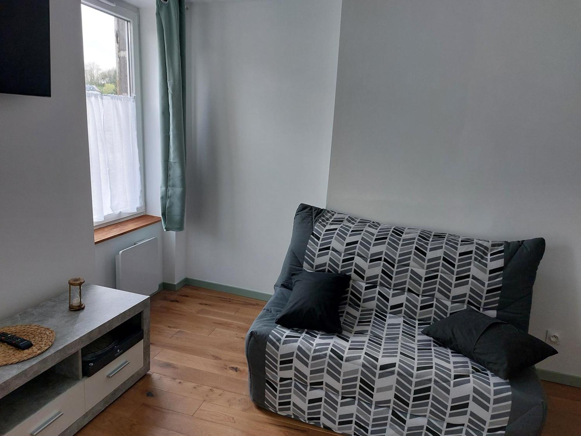 Studio Refait A Neuf Clos Saint Genest Manzat المظهر الخارجي الصورة